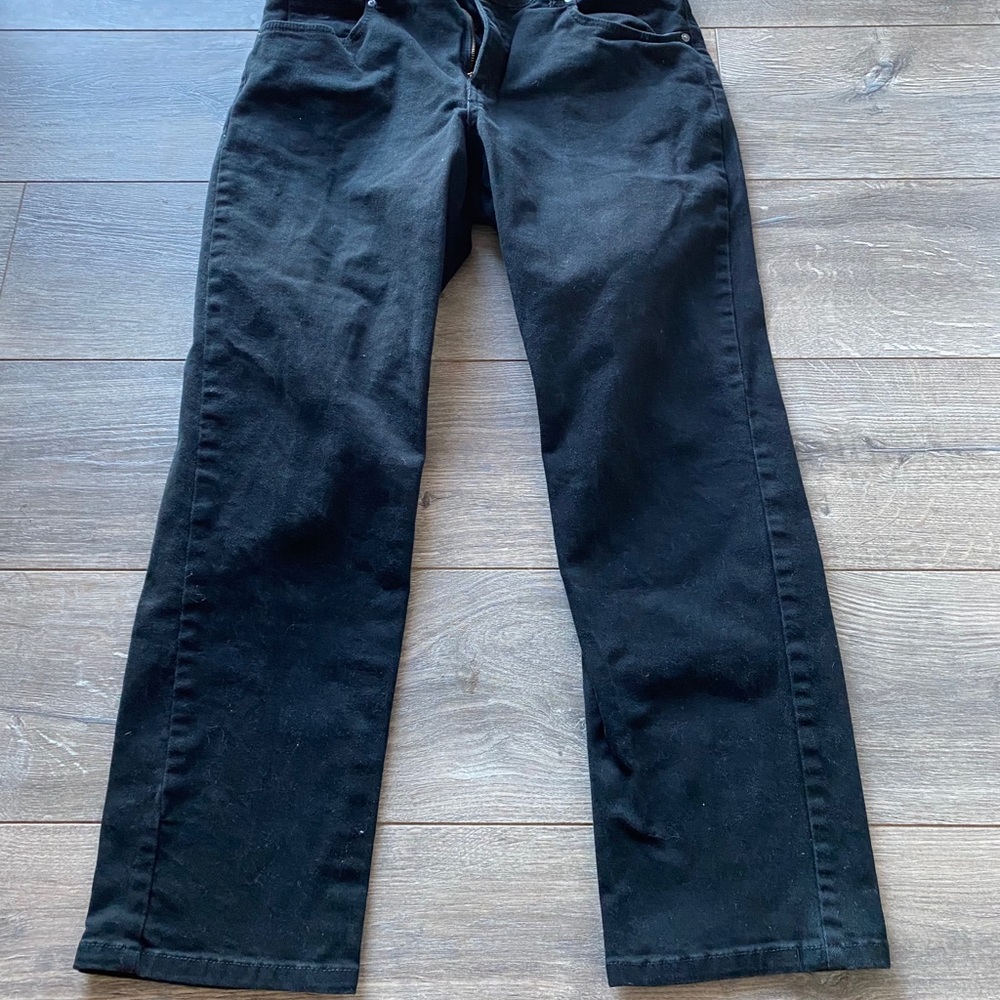 Gloria Vanderbilt black bottoms. Size 12 SHORT